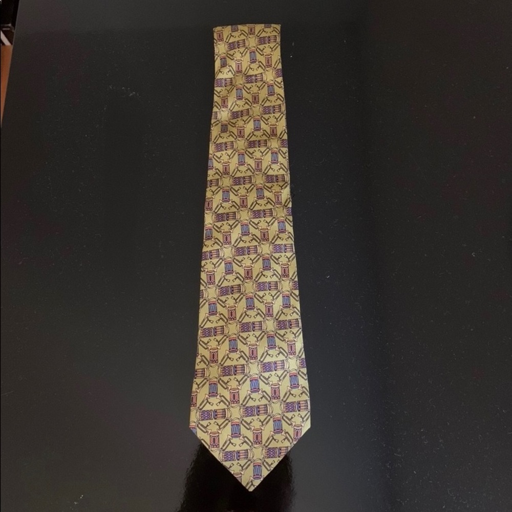 Salvatore ferragamo silk printed tie